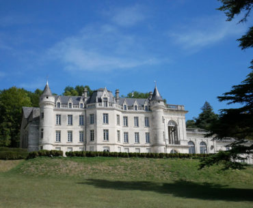 vue extérieure du château de la mercerie en charente