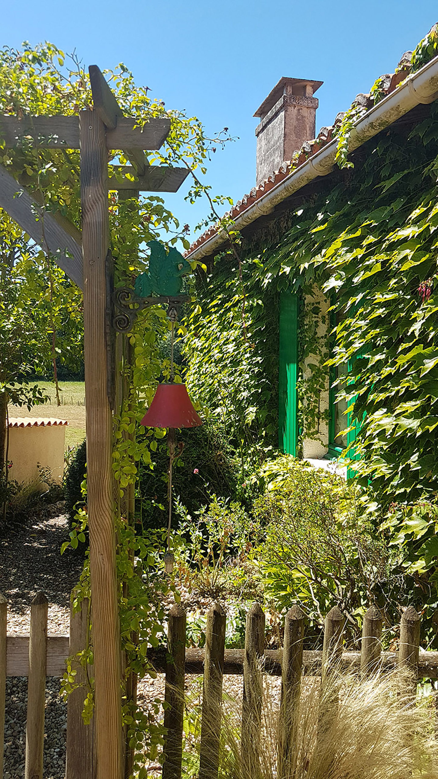 façade de maison des jardins du coq